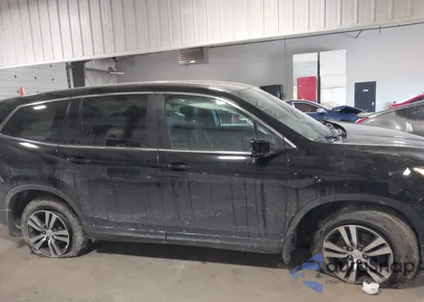 2017 Honda Pilot Ex-L z USA, uszkodzony, nr VIN 5FNYF6H52HB062114